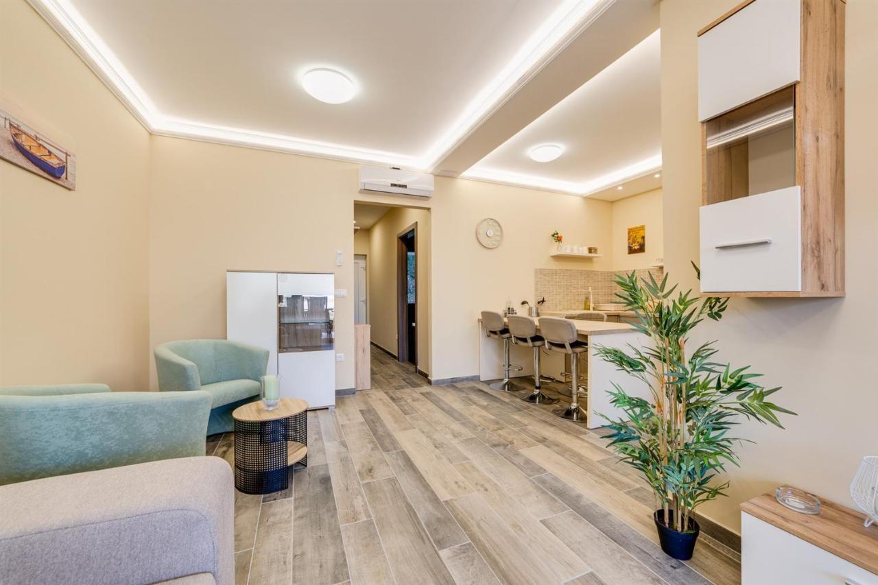 Forest Foeldvar Apartmanok By Bltn Balatonföldvár Dış mekan fotoğraf