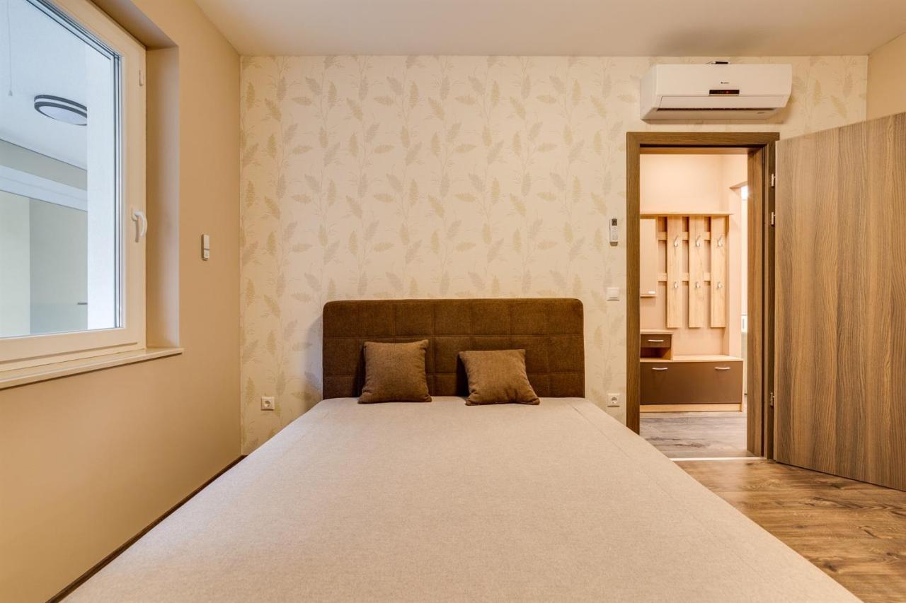 Forest Foeldvar Apartmanok By Bltn Balatonföldvár Dış mekan fotoğraf