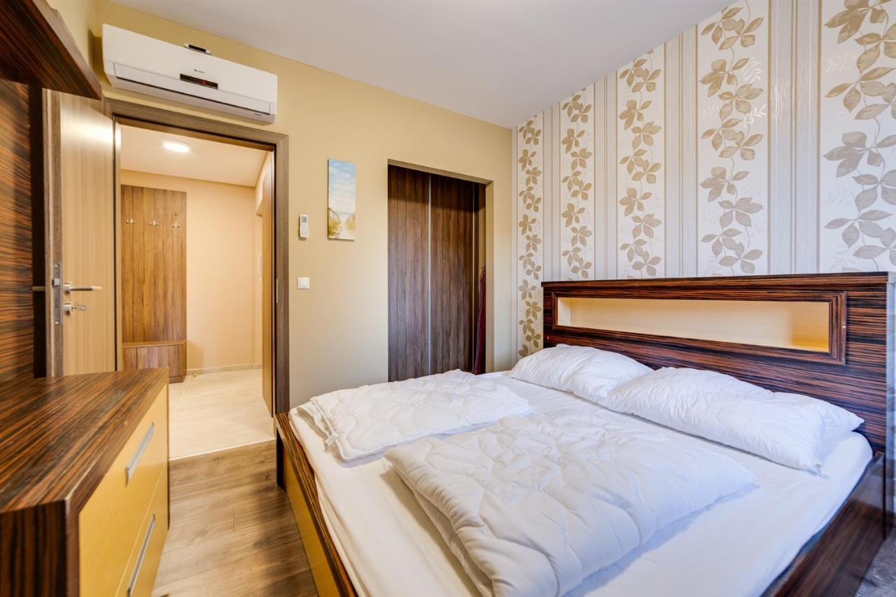 Forest Foeldvar Apartmanok By Bltn Balatonföldvár Dış mekan fotoğraf