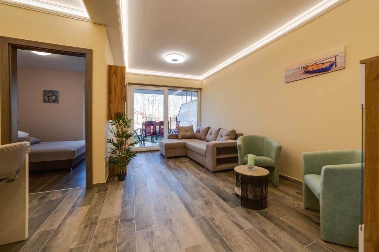 Forest Foeldvar Apartmanok By Bltn Balatonföldvár Dış mekan fotoğraf